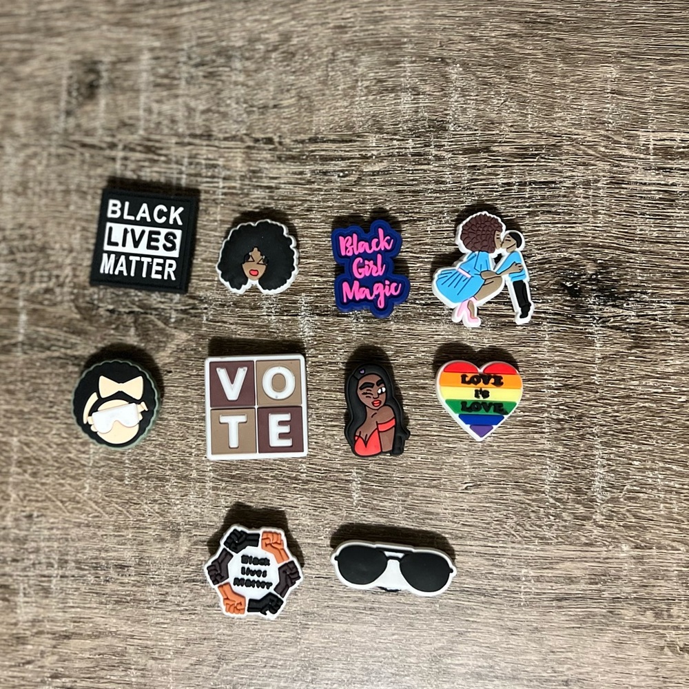 Crocs Jibbitz Style ‘Black Excellence’ 10-Pack of Charms